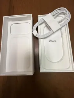 Apple iPhone 17 空箱、充電ケーブル付き
