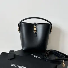 Item thumbnail for item cf8a5217-bc3b-4b61-ae6e-cedcbea556d8