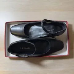 REGAL ストラップパンプス ブラック 22.5cmのサムネイル