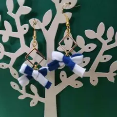 No.118  ブルー&ホワイト リボンピアス