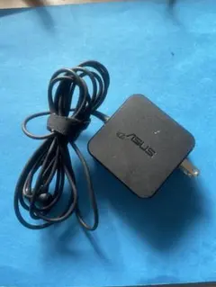 (6020) ASUS AD883J20 19Ｖ　2.37Ａ　保証7日間
