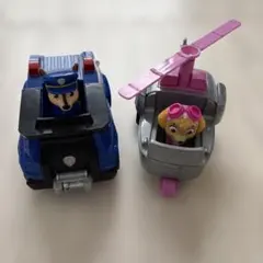 パウパトロール チェイスとスカイ フィギュアセット