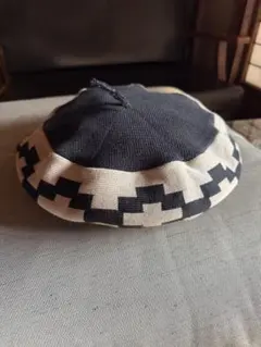 ガウチョベレー帽 幾何学模様 ブラック&アイボリー