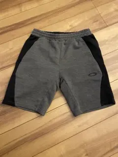 オークリー短パンMサイズ