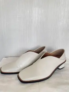 ル セルクル パー ロペ パンプス 23cm アイボリー 美品 太ヒールのサムネイル