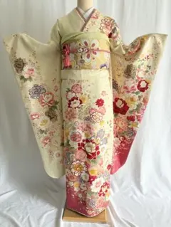 正絹 成人振袖 華やかで上品なクリーム×ピンク 26 - メルカリ