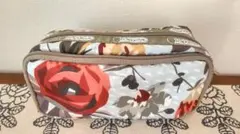 LeSportsac フラワーポーチ　多収納　中型
