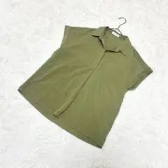 Bye Bye✨スキッパーシャツブラウス【Ｍ】フレンチスリーブ　カーキ系のサムネイル
