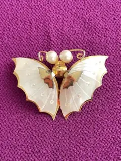 ブローチ　蝶型ブローチ パール付き ビンテージブローチ