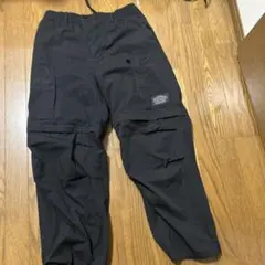 GU黒 ワークパンツ カーゴポケット付き