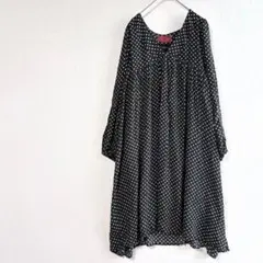 ソマリ ドット 水玉 Ｖネック ゆったり ボリューム ワンピース ギャザーのサムネイル