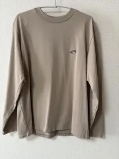 ニューバランス　長袖tシャツ