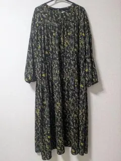 IEDIT 花柄ロングワンピース 黒・黄色花柄中古美品3L〜4L