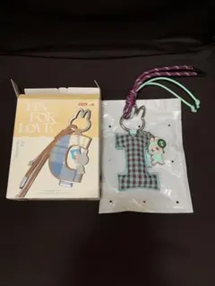 ラブブ PIN FOR LOVE イニシャル キーリング ペンダント 【I】