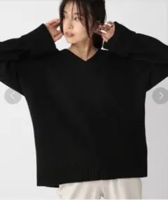 バンヤードストーム正規購入　新品未使用　AQUAカシミヤ混Vネックニットブラック