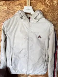 MONCLER】 極美品 25SS デニム転写 総柄 ナイロンパーカー - メルカリ