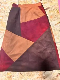 幾何学模様 スエード調 タイトスカート レディース 配色デザイン ミモレ丈