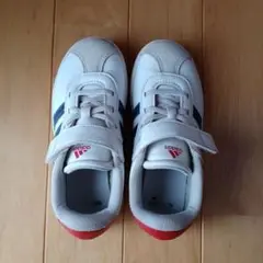 adidas ホワイト ネイビー レッドスニーカー19cm