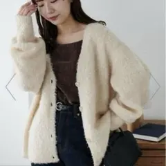 ディスコートWEB限定　MIXブークレシャギー配色Vネックカーディガン