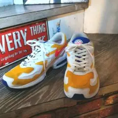 ナイキエアマックス 2 ライト ユニバーシティ ゴールド フラッシュ クリムゾン