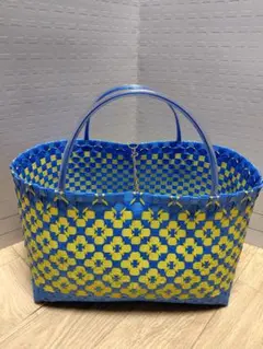 Item thumbnail for item 83c52939-c6f9-44a6-99f9-0b4fa7c607ee