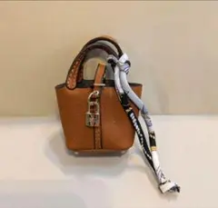 キューブバッグ型チャーム　キーホルダーストラップ　クリスマス　じゃらじゃら