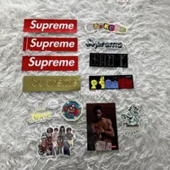 Supreme ステッカー まとめ売り - メルカリ