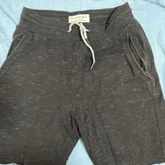 ZARA ダークグレー ショートパンツ