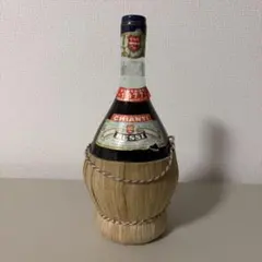 Chianti ワイン　古酒1989 ビンテージ Chianti ワイン 古酒1989 ビンテージ - メルカリ