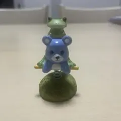 大人気コポーカエルとクマのスプリングフィギュア