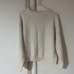 GU ケーブル編み 長袖ニットセーター アイボリー
