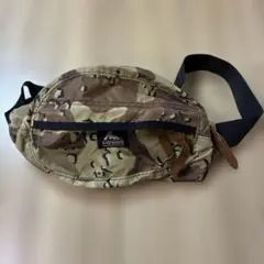 【美品】KICHIZO ウッドランドカモ迷彩 半月型 ショルダーバッグ キチゾー 美品】KICHIZO ウッドランドカモ迷彩 半月型 ショルダーバッグ