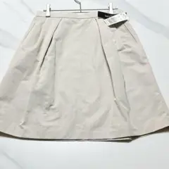 【40】MICHEL KLEIN ♡ 1.7万 タグ付 新品 ベージュ スカートのサムネイル