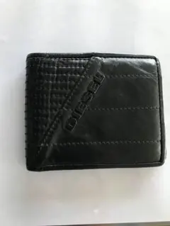 DIESEL ディーゼル　レザー　本革　二つ折り財布のサムネイル