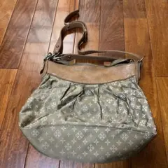 Item thumbnail for item 2092f636-9da3-4be9-a02d-d70ec120acb8