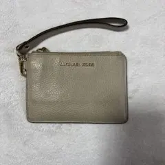 マイケルコース　パスケース　ベージュ　定期入れ