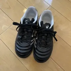 KELME フットサルシューズ ブラック ホワイト 19.5のサムネイル