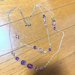 紫色とピンク色の多層ネックレス