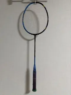 【廃盤】【希少】YONEX アストロクス77 4UG6バドミントンラケット