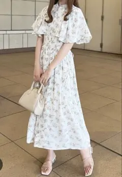 アプレジュール 花柄ワンピース