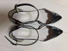 Flicka アンクルストラップ パンプス ブラック Lのサムネイル
