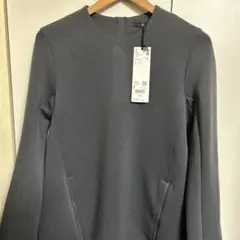 ユニクロプラスジェイレディースドライスエット　クルーネックシャツ未使用品Sサイズ