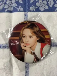 2026年最新】ツウィ 缶バッジの人気アイテム - メルカリ