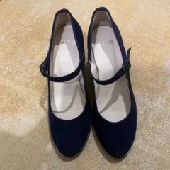 スエード パンプス