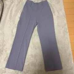 薄紫色 ストレートレッグパンツ