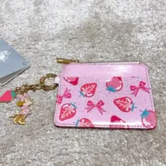 いちご柄 コインケース パスケース キーホルダー　ミニー 定期入れ チャーム付き