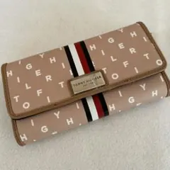 【年始特価！新品未使用】TOMMY HILFIGER ロゴプリント長財布