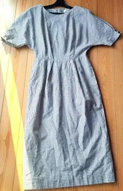 ギンガムチェック　ワンピース　半袖　膝丈　ボタン　上品　昭和レトロ