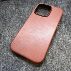 Apple純正iPhone14pro レザーケース MagSafe対応　アンバーのサムネイル