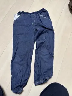 Item thumbnail for item 4ac998fb-07a4-4cc3-87ac-6e3fd72e8a48